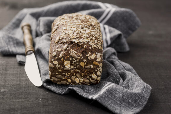 pan de centeno tiene gluten